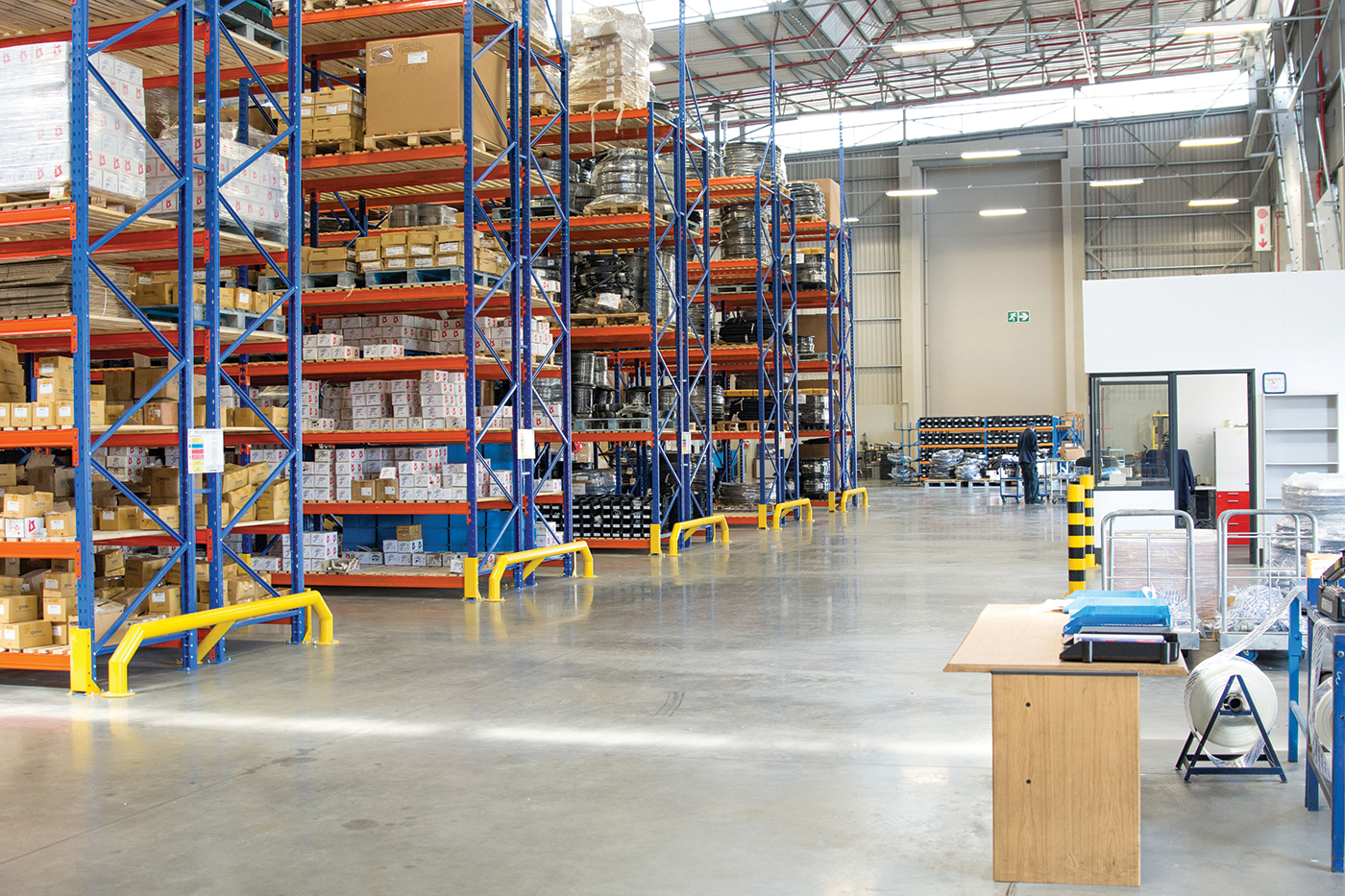 Pirtek hydraulic service workshop